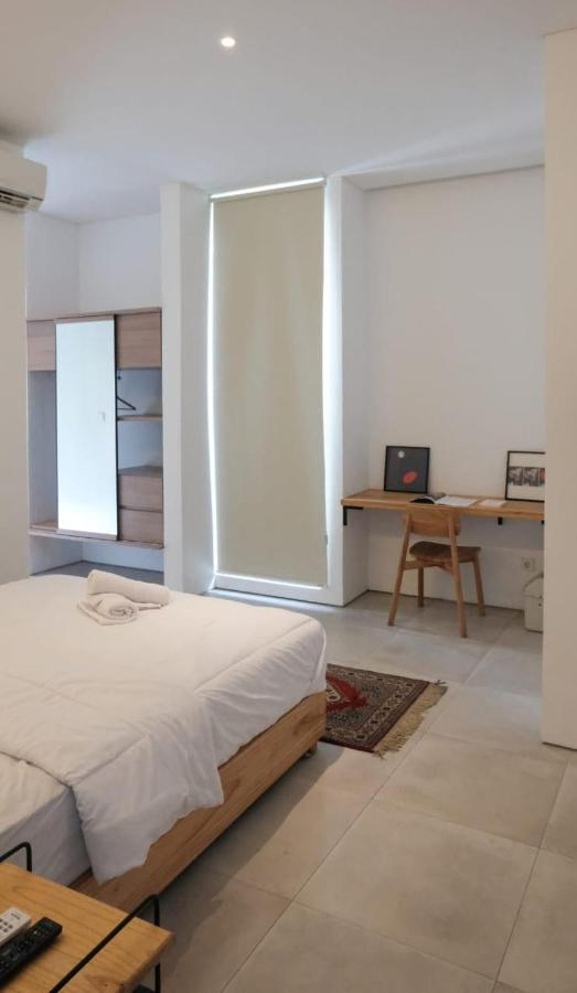 Tengah Tengah Jakarta Extérieur photo