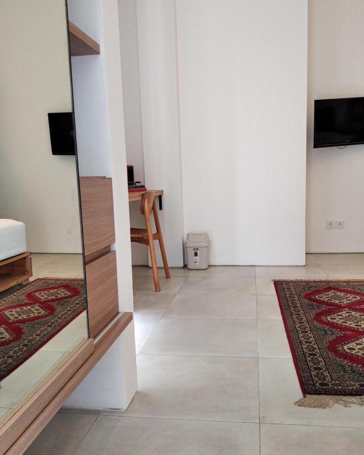 Tengah Tengah Jakarta Extérieur photo